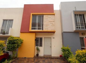 Casa · 104m² · 3 Recámaras · 2 Estacionamientos · Casa en Venta, Col. Cerro del Jagüey, San Pedro Tlaquepaque, Jalisco.