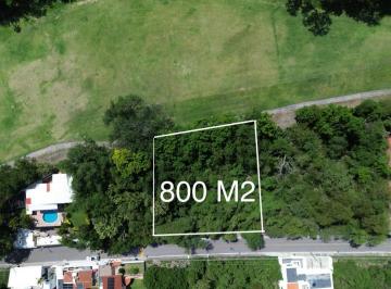 Terreno / Lote · 800m² · 800 m² de Terreno en Venta en Club de Golf Santa Fe Xochitepec Mor.