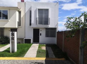 Casa en condominio Renta de 3 habitaciones · Casa en Renta en El Fraccionamiento Porto Alegre en Cuautlancingo Puebla