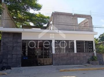Casa · 320m² · 2 Recámaras · 1 Estacionamiento · Casa en Venta Cerca de Soriana Altamira