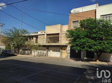 Oficina · 100m² · 6 Recámaras · Oficina en Renta en El Centro de La Ciudad de Torreón