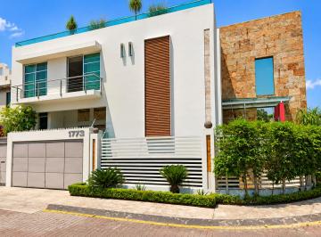 Casa de 5 habitaciones, San Pedro Tlaquepaque · Venta de Casa en La Colonia Cerro del Tesoro en San Pedro Tlaquepaque en Jalisco