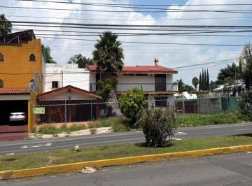 Casa de 6 habitaciones, Zapopan · Casa - Terreno en Venta en Ciudad del Sol