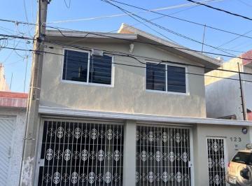 Casa de 3 habitaciones, Celaya · Casa de 160 m² con 3 Recámaras en Renta en Rosa Linda