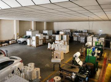 67706ee2bd8283db9096c0c2bd07b2d5029a2ef6a54dcb77adfde4b5b87658eb · Bodega Comercial en Venta Sobre Federalismo Norte | 680 m² | Luz Trifásica