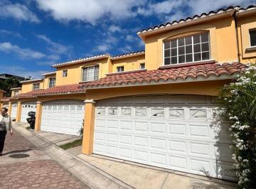 Casa de 3 habitaciones, Tijuana · Renta Casa en Privada Frac. Soler