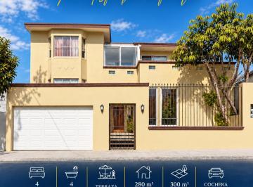 Casa de 4 habitaciones, Tijuana · Amplia Casa en Venta en Jardines del Sol, Playas de Tijuana