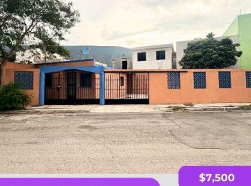 Casa de 1 habitación, General Escobedo · Casa en Rentagirasoles 1er Sector, Escobedo N. L.