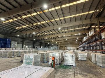 Bodega comercial · 5000m² · 15 Estacionamientos · Bodega Industrial en Renta en Umán | 4,557 m², 5 Andenes y 750 Kva Trifásica