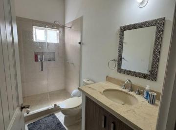 Casa en Renta de 3 habitaciones Real de Sevilla Club Residencial · Casa de 240 m² con 3 Recámaras en Renta en Real de Sevilla, de Una Planta, Colosio Final