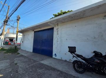 Bodega comercial , Veracruz · Renta de Local en Esquina, Carretera Federal Veracruz Xalapa, Adelante del Aeropuerto. Veracruz Ver.