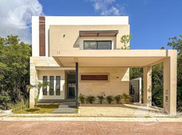 Casa · 315m² · 4 Recámaras · Casa en Venta Via Cumbres Cancún Benito Juárez