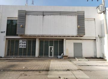 Local comercial , León · Local de 560 m² en Renta Sobre Alonso de Torres