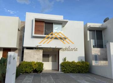 Casa de 3 habitaciones, Jesús María · Casa en Renta en Porta Vitta