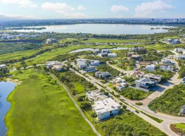 Terreno / Lote , León · Terreno en Venta El Molino Residencial Condominios, en Esquina $8,500 m²