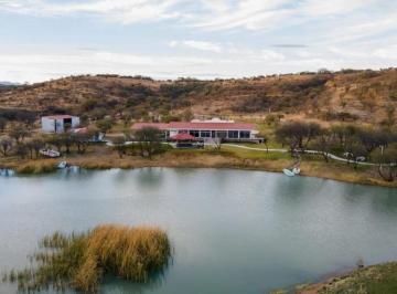 7f659d85dd1e151ef884bc2966c10de50c64c23d1bd1d649e4aa465fda3d16b0 · Rancho en Venta, Casa con Lago, Caballerizas y Lienzo Charro 124 Hectáreas