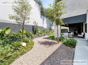 Casa · 653m² · 3 Recámaras · 5 Estacionamientos · Casa - Sierra Alta 3er Sector