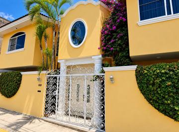 Casa de 4 habitaciones, Orizaba · Venta de Casa en La Colonia Centro en Orizaba en Veracruz