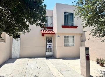 Casa · 80m² · 2 Recámaras · 1 Estacionamiento · Rmc Casa en Venta en Los Faisanes en Guadalupe Nuevo Leon