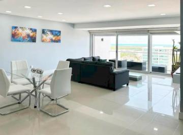Departamento · 120m² · 2 Recámaras · 1 Estacionamiento · Departamento en Renta, Malecón Américas, Cancún