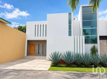 Casa · 148m² · 3 Recámaras · 2 Estacionamientos · Casa en Venta. en Entrada de Valle Verde. 3 Recámaras, 1 en Pb