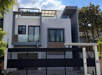 Casa de 3 habitaciones, Zapopan · Casa de Lujo Totalmente Amueblada en Venta en Ciudad Bugambilias