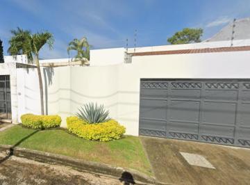 Casa de 5 habitaciones, Cuernavaca · Venta de Casa Calle Cibeles Col Delicias Edo Cuernavaca Morelos