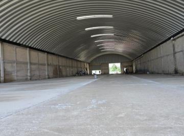 Bodega comercial · 2000m² · 4 Estacionamientos · Venta o Renta de Bodega en Cancún