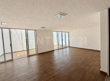 Casa · 224m² · 3 Recámaras · 4 Estacionamientos · Espaciosa Casa en San Pedro de Los Pinos, Solárium y Hasta 6 Estacionamentos