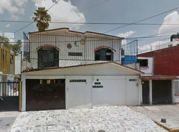Casa de 4 habitaciones, Tlalnepantla de Baz · Venta de Casa en Col La Romana Tlanepantla de Baz en Estado de Mexico