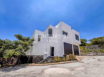Casa de 3 habitaciones, Emiliano Zapata · Casa con Alberca y 751 m² de Terreno en Brisas, Temixco