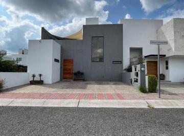 Casa en condominio de 2 habitaciones, Querétaro · Renta Casa con Recamara Principal El Planta Baja (Sin Amueblar)