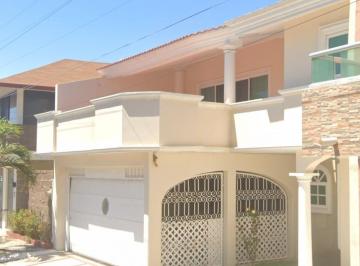 Casa de 5 habitaciones, Boca del Río · Venta de Casa en Colonia Costa de Oro Veracruz