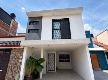 Casa de 3 habitaciones, Irapuato · Casa en Venta Fraccionamiento Los Encinos, Irapuato Gto.