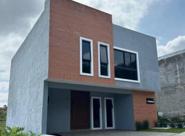 Casa de 4 habitaciones, Zapopan · Casa Nueva en Venta en Argenta Mirador Residencial Zapopan