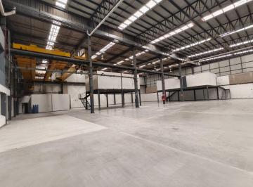 Bodega comercial , Naucalpan de Juárez · Bodega en Renta en Naucalpan de 1,553 m² con Amplio Patio y Estacionamiento