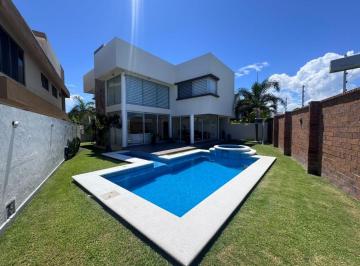 Casa de 3 habitaciones, Alvarado · Venta de Casa con Alberca en Punta Tiburón, Alvarado, Ver.