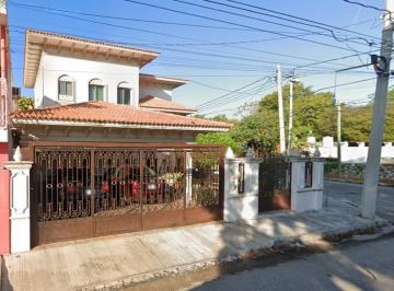 Casa de 5 habitaciones, Mérida · Casa en Venta en Merida Yucatan