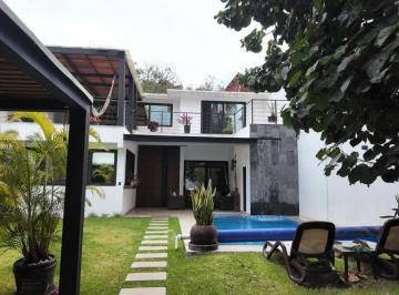 Casa de 3 habitaciones, Cuernavaca · Casa con Alberca y Jardín en Reforma, Cuernavaca