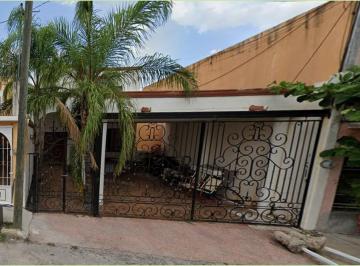 Casa de 3 habitaciones, Victoria · Casa de 165 m² con 3 Recámaras en Venta en Lomas de Calamaco