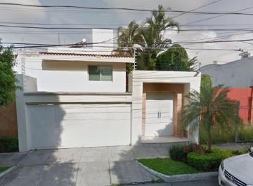 Casa de 4 habitaciones, Guadalajara · Casa en Venta en Bosques de La Victoria, Guadalajara, Jalisco