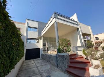 Casa · 240m² · 4 Recámaras · 2 Estacionamientos · Casa en Renta Zona Minerva