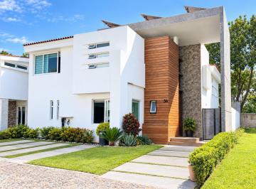 Casa de 4 habitaciones, Zapopan · Casa en Renta Puerta Real