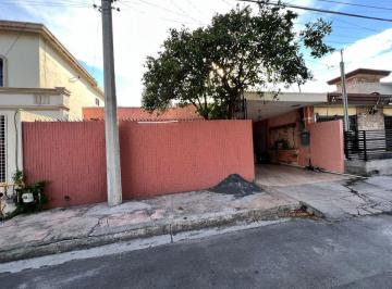 Casa en Venta de 2 habitaciones Lomas del Roble · ¡Casa en Venta en Lomas del Roble, San Nicolás!