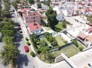 Casa uso de suelo de 4 habitaciones, Ixtapan de la Sal · Casa en Venta en Ixtapan de La Sal con Uso de Suelo Comercial Sobre Av Principal