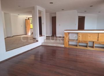 Casa · 200m² · 3 Recámaras · 2 Estacionamientos · Casa en Venta en Mayorazgos del Bosque