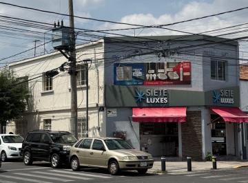 Local comercial , Guadalajara · Casa en Esquina con Uso Comercial en Venta - Santa Tere, en Guadalajara