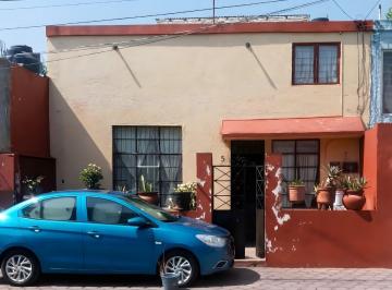 Casa de 2 habitaciones, Venustiano Carranza · Casa en Venta en Colonia Aaron Sáenz | Venustiano Carranza