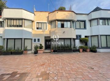 Casa en condominio · 204m² · 3 Recámaras · 2 Estacionamientos · Casa en Condominio en Jardines del Pedregal en Venta o Renta