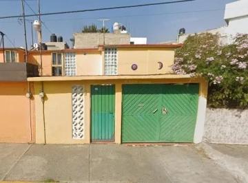 1 · Casa de Remate en Edomex Nezahualcoyotl (Plazas de Aragon) Vc